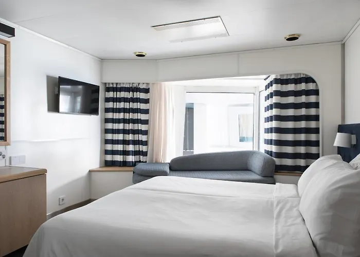 Tallink Silja Line Ferry - 2 Nights Return Cruise To Stockholm * هلسنكي